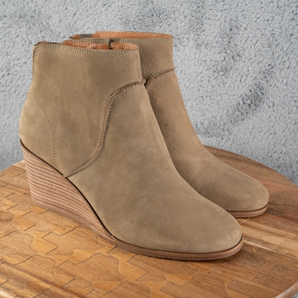 Lucky Brand Women's Zanta Bootie Ankle Boot Size 9.5 M Milled Nubuck Tan